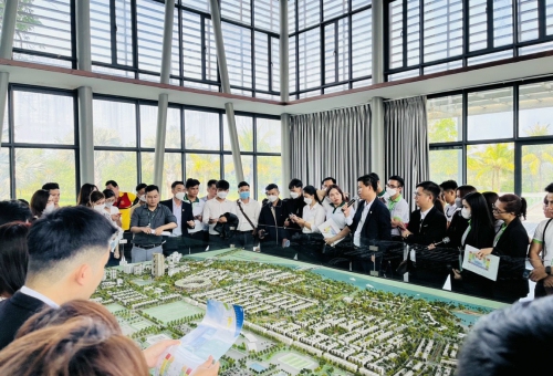 100 CHIẾN BINH, CVKD THĂM QUAN SITETOUR KHU ĐÔ THỊ CÔNG NGHỆ FPT VÀ RA QUÂN DỰ ÁN FPT PLAZA 2