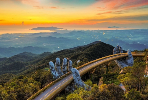 Cầu Vàng Đà Nẵng vào top cây cầu biểu tượng nhất thế giới